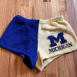 MADE with Love and Kisses fuzzy Michigan pajama shorts size small/medium